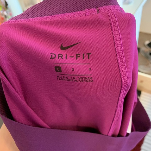 NWOT Nike Pro Cropped Leggings - Picture 3 of 4